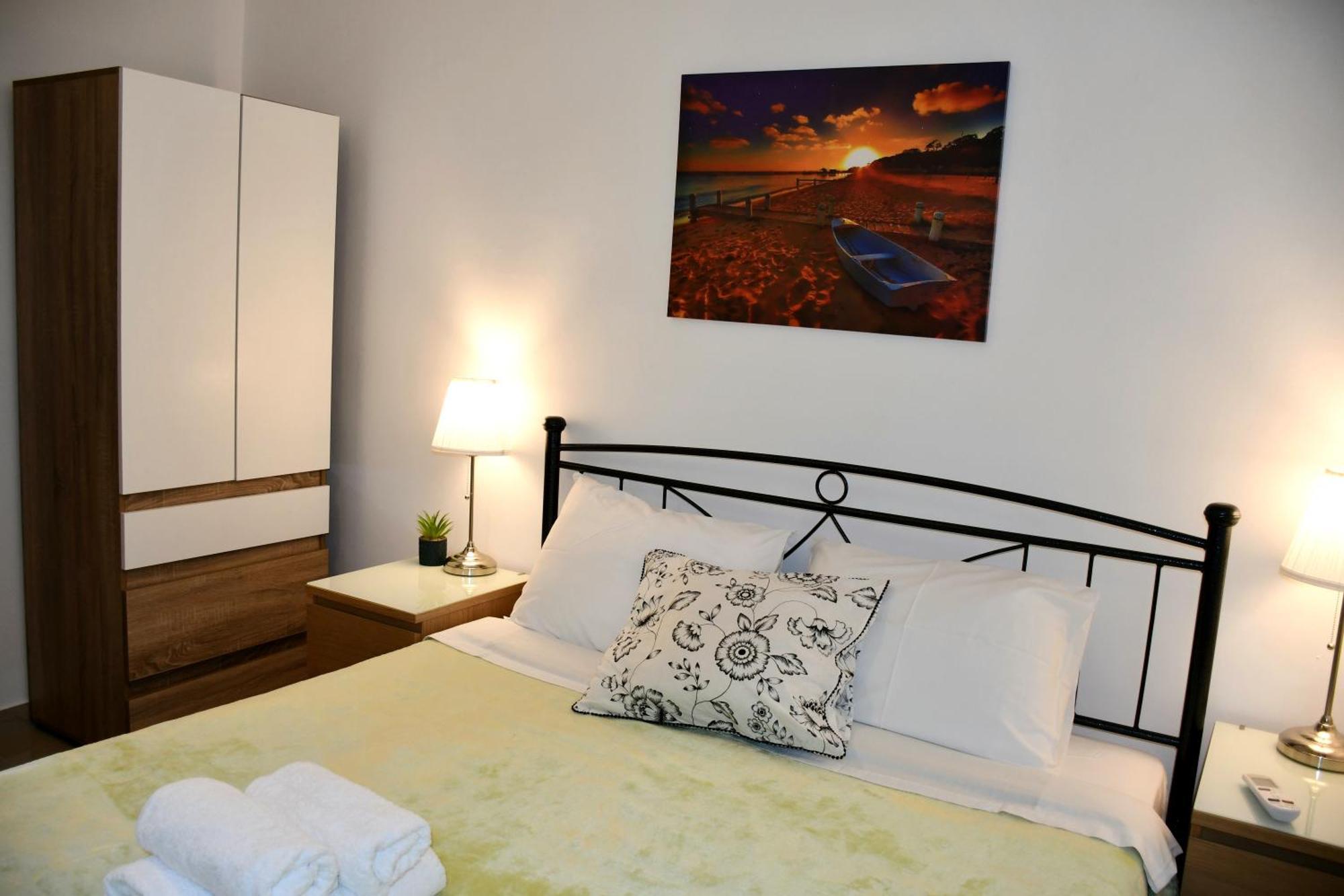 Apartmán Johnson House Rafína Exteriér fotografie