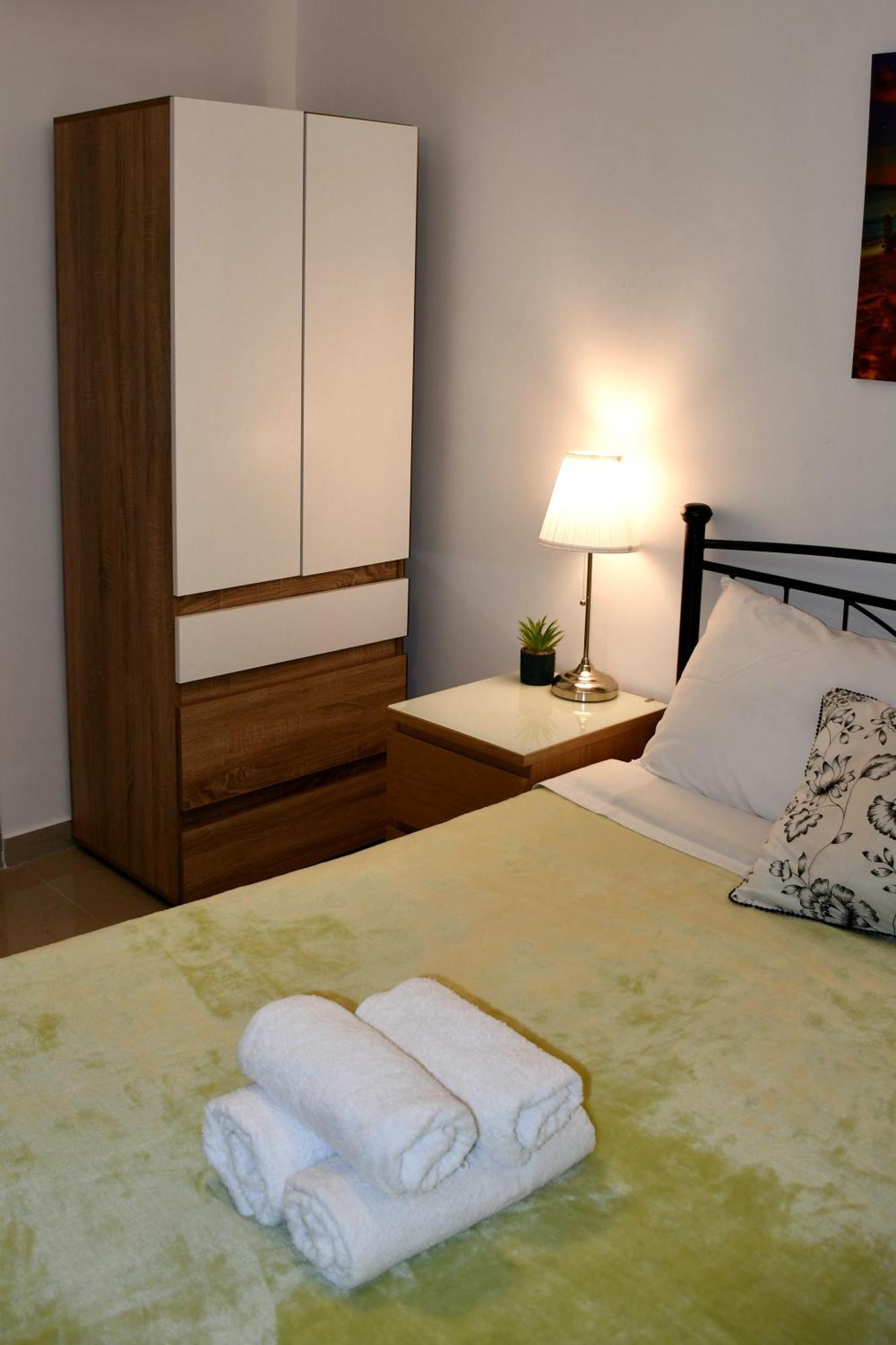 Apartmán Johnson House Rafína Exteriér fotografie