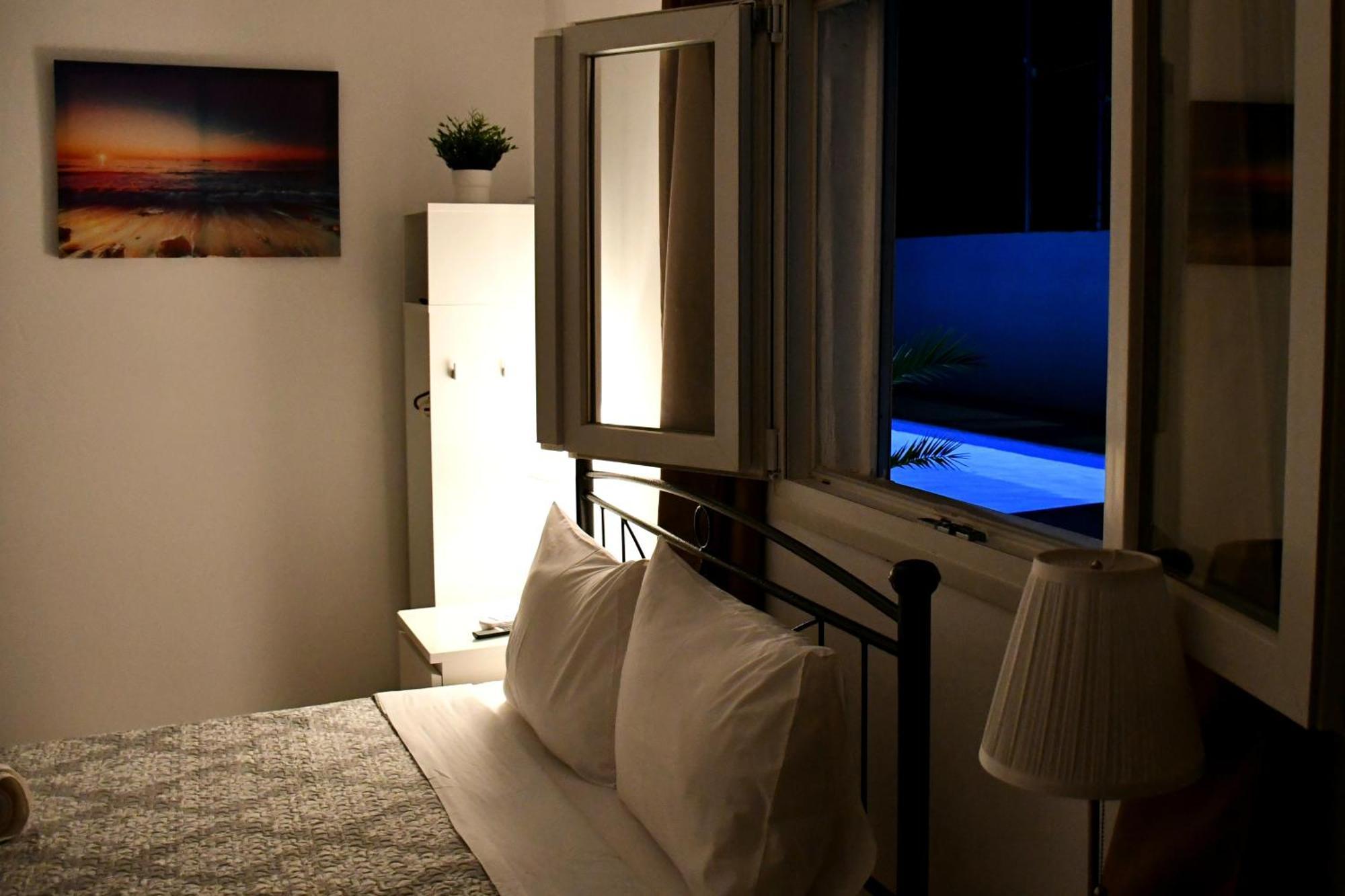 Apartmán Johnson House Rafína Exteriér fotografie